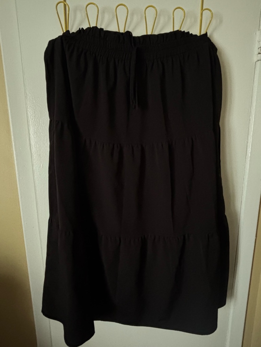 Black Tiered Midi Skirt - Women - Picture 4 of 4